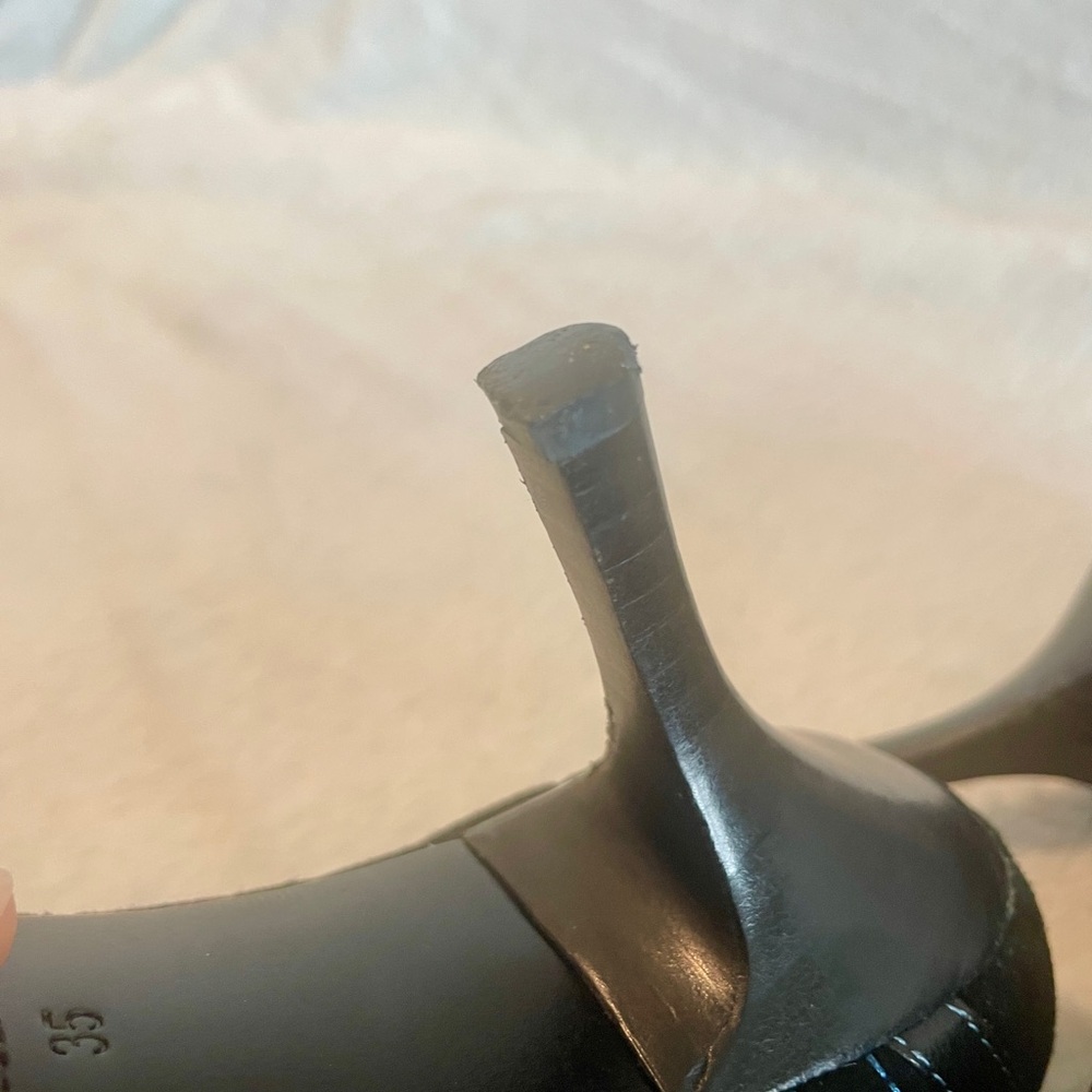 Dior Black Cannage Stitched Bow Pumps - Picture 6 of 9